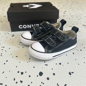 Toddler/infant Converse Sneakers